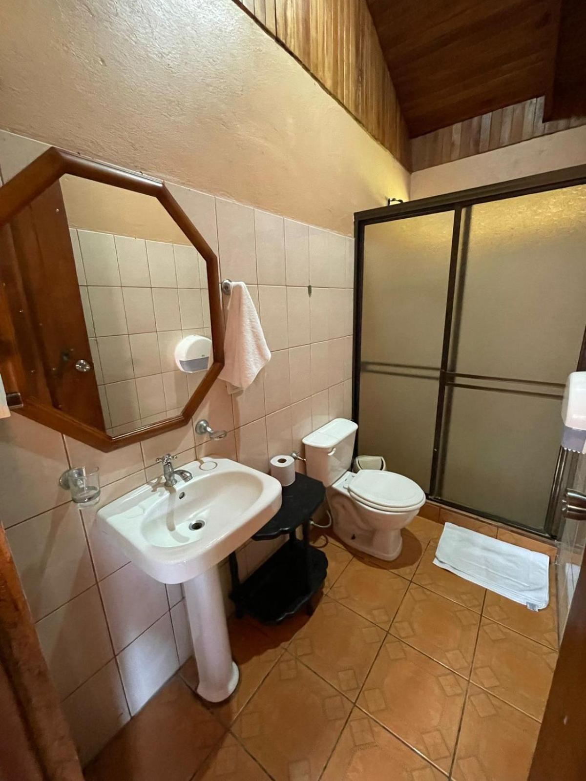 Cabinas La Catarata La Fortuna Εξωτερικό φωτογραφία